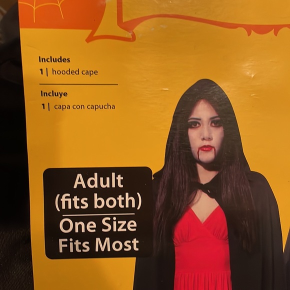 Full Hood Cape - Picture 2 of 3